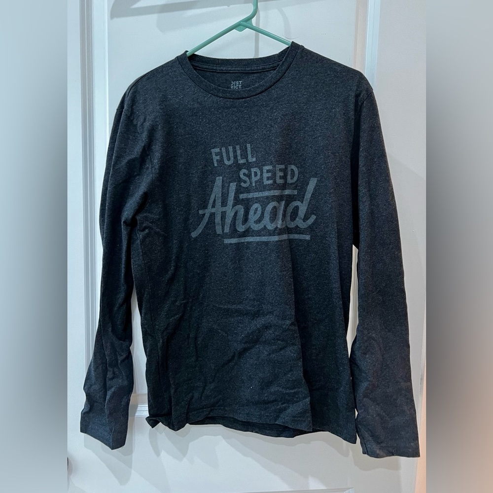 District, unisex small, long sleeve Tshirt,